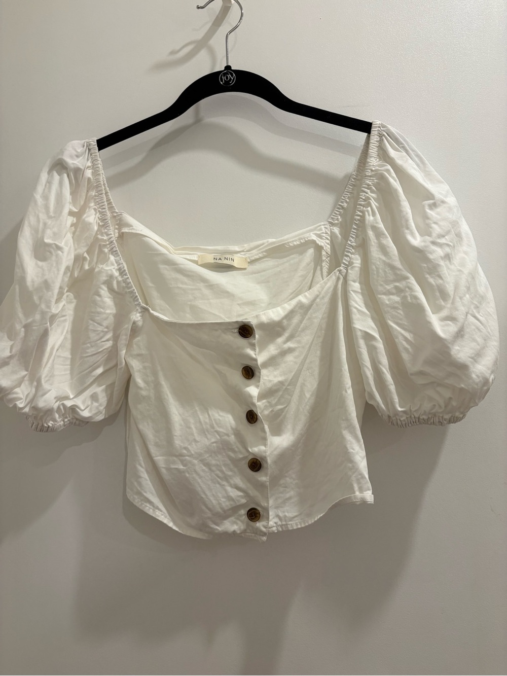NA NIN White Puff Sleeve Button-Front Crop Top